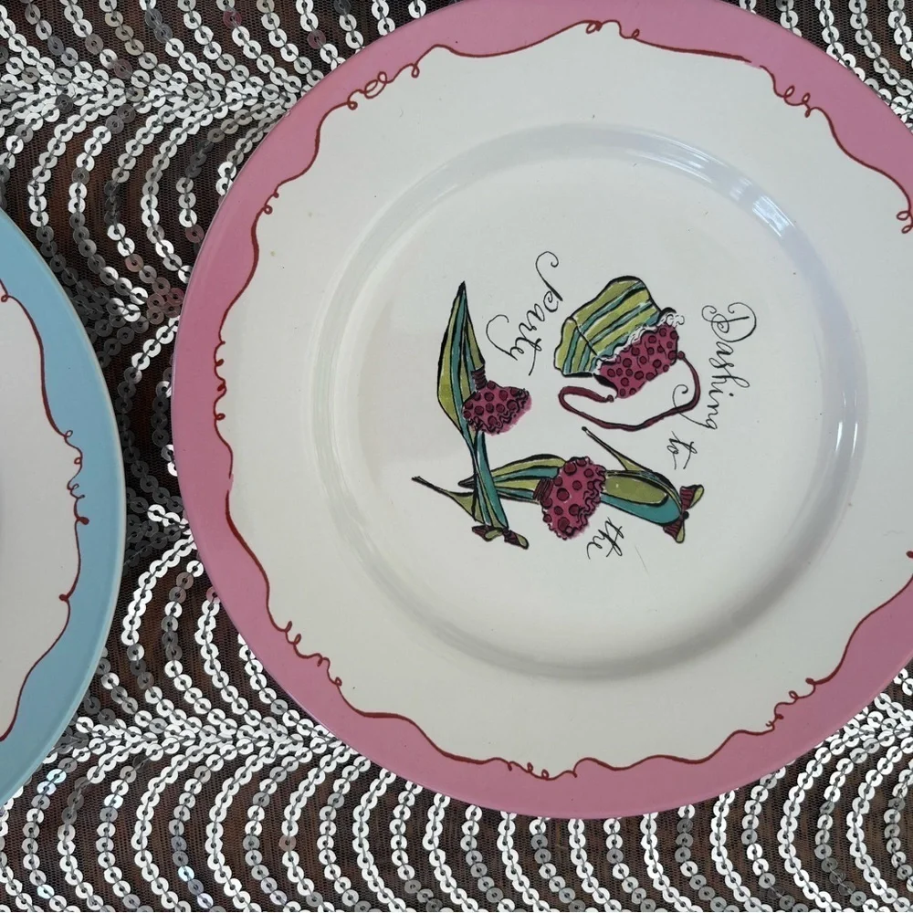 Rosanna holiday shoe Christmas themed salad/desert plates set of 4 - Picture 2 of 9
